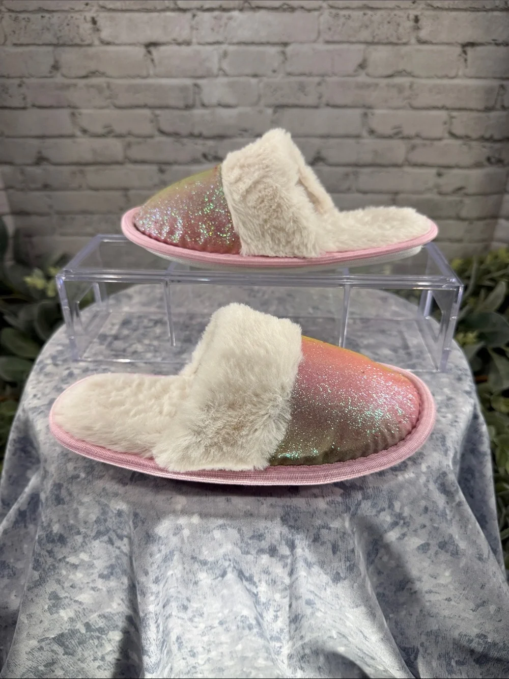 🩷 Pink Pastel Sparkle Rainbow Fabric White Faux Fur Slipper Slides Girls 11/12